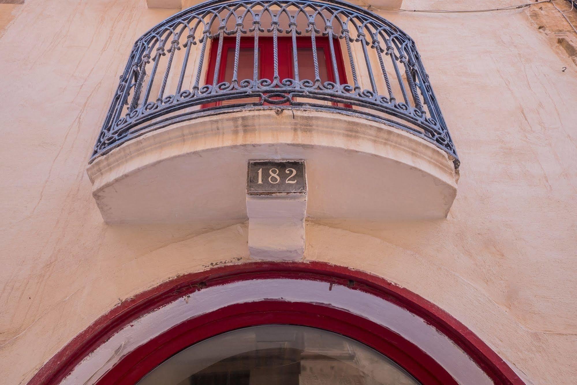 Lucia 182 Apartment Valletta Exterior photo
